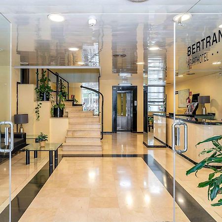 Aparthotel Bertran Barcelone Extérieur photo