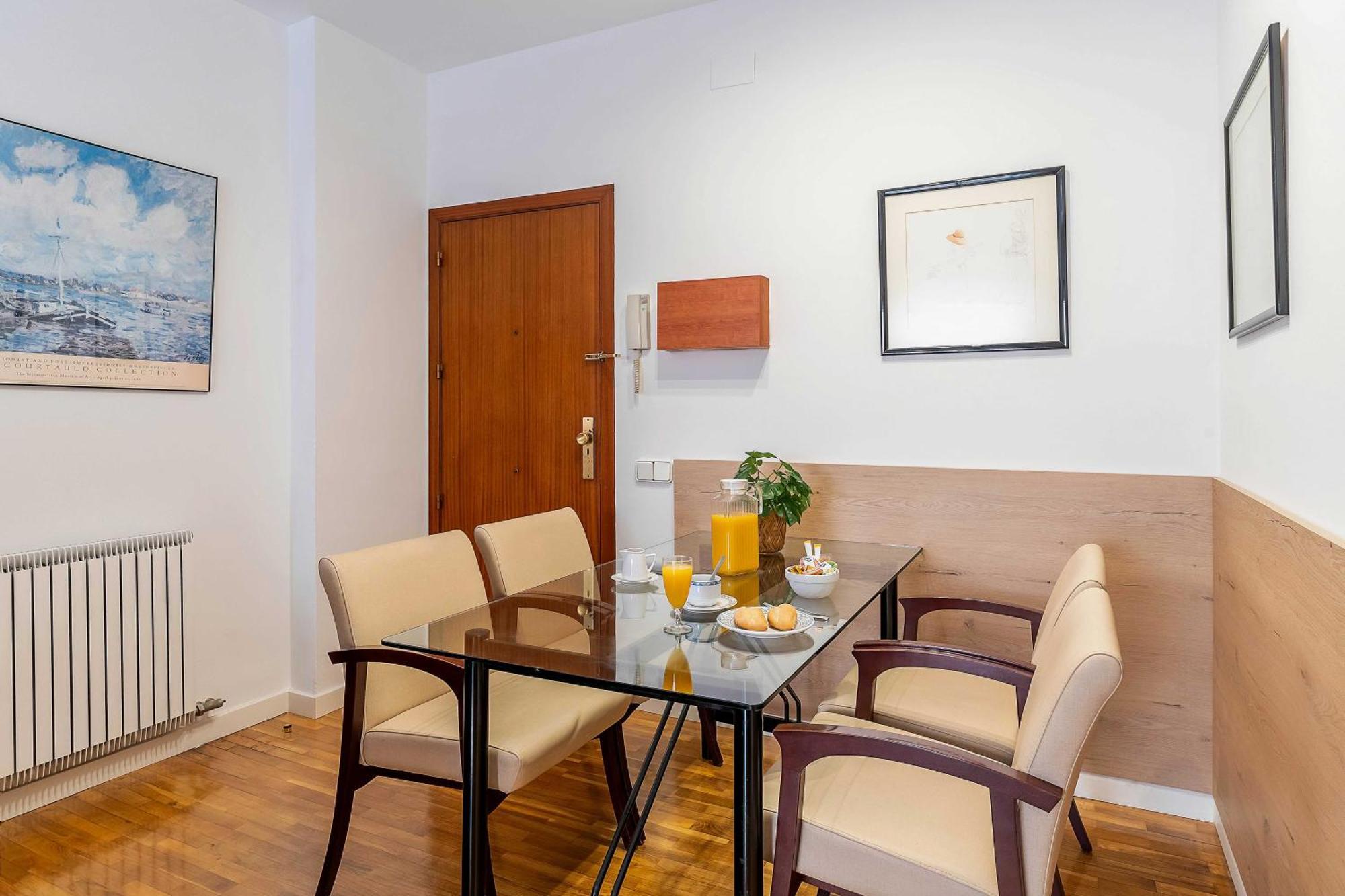 Aparthotel Bertran Barcelone Extérieur photo