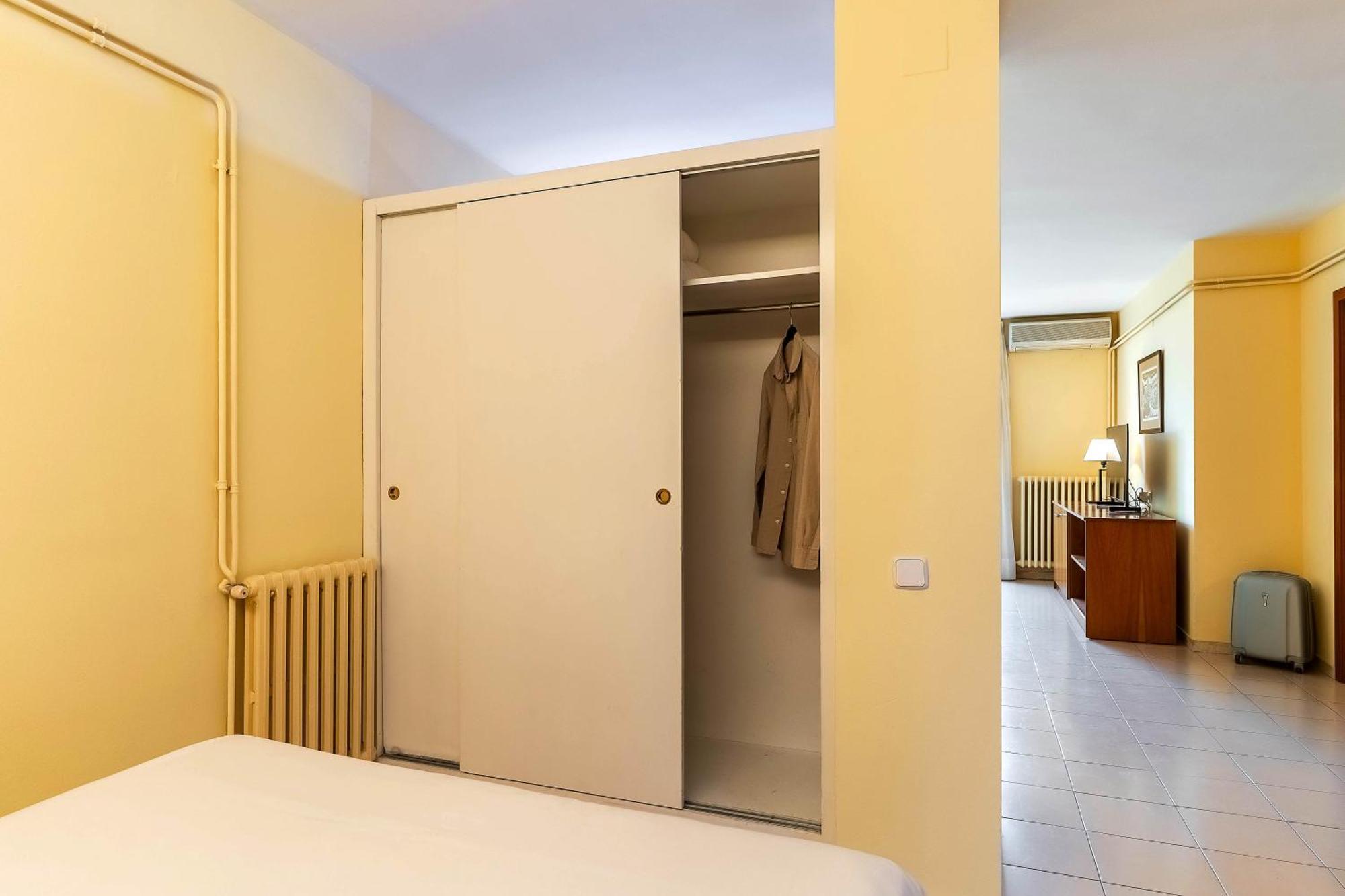 Aparthotel Bertran Barcelone Extérieur photo