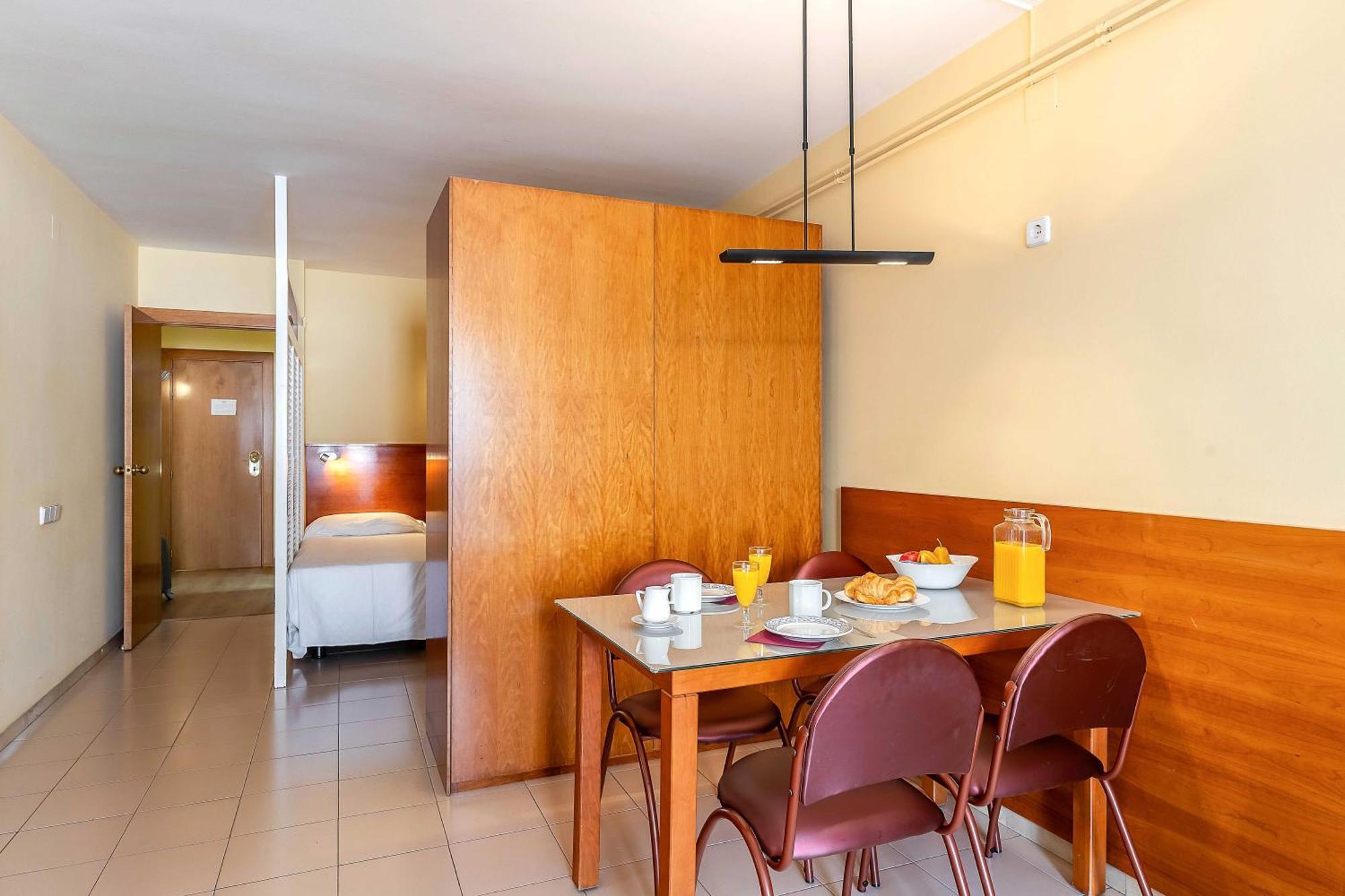 Aparthotel Bertran Barcelone Extérieur photo