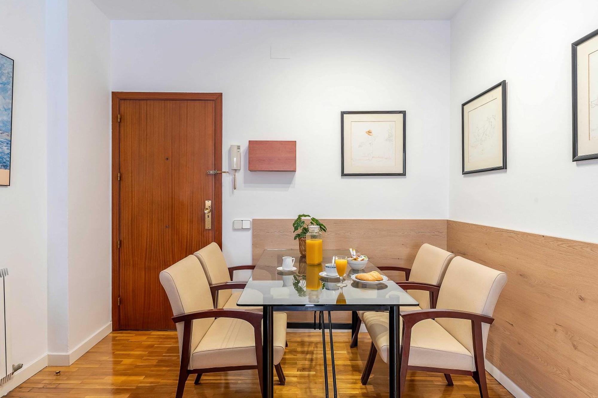 Aparthotel Bertran Barcelone Extérieur photo