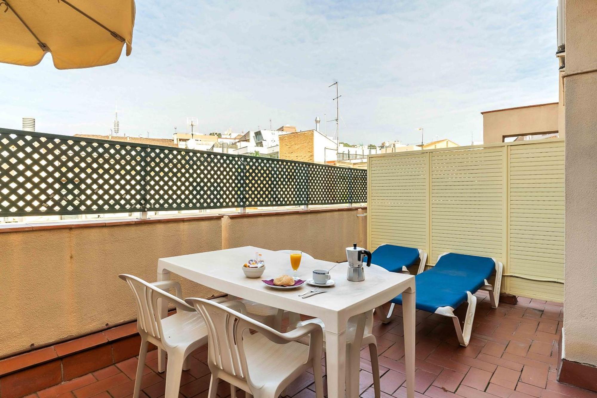 Aparthotel Bertran Barcelone Extérieur photo